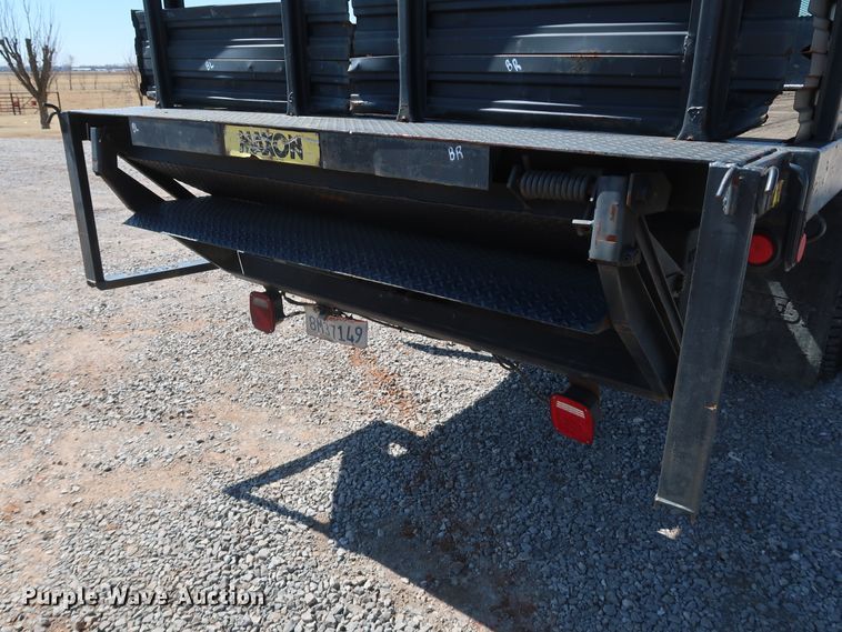 image for item IY9149 2007 Freightliner M2  flatbed truck