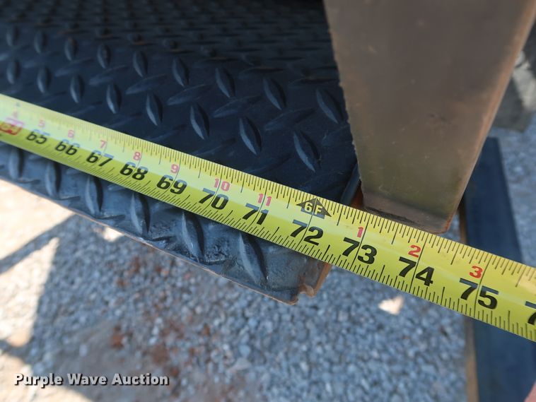 image for item IY9149 2007 Freightliner M2  flatbed truck