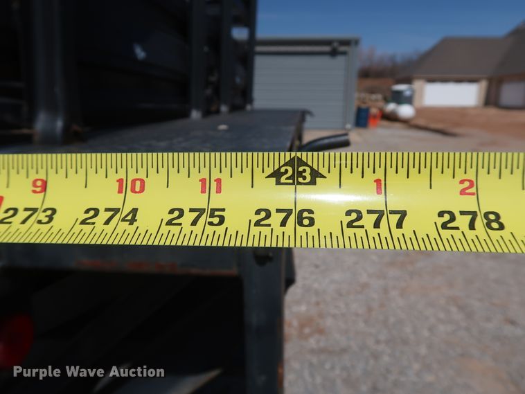 image for item IY9149 2007 Freightliner M2  flatbed truck