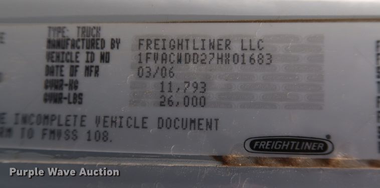 image for item IY9149 2007 Freightliner M2  flatbed truck