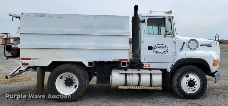 image for item JE9929 1992 Ford Aero Max L9000  water truck