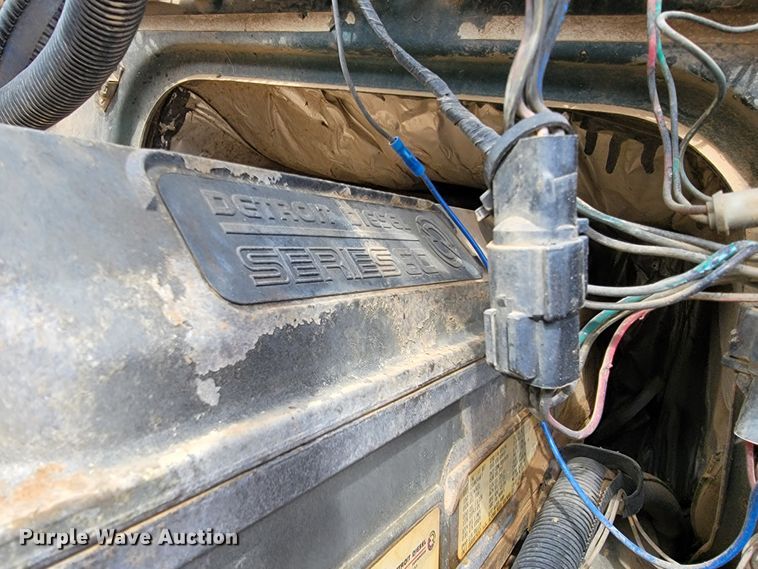 image for item JE9929 1992 Ford Aero Max L9000  water truck