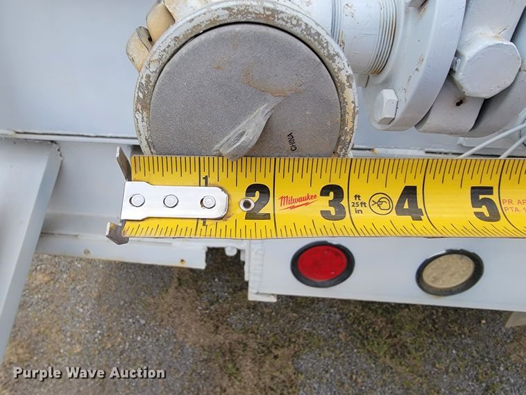 image for item JE9929 1992 Ford Aero Max L9000  water truck