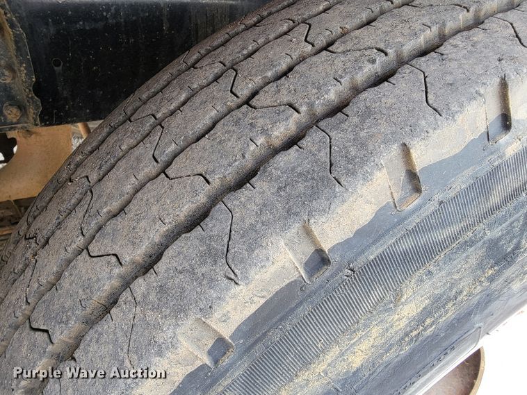 image for item JE9929 1992 Ford Aero Max L9000  water truck