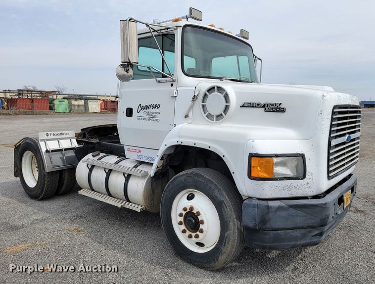image for item JE9933 1992 Ford Aeromax I9000  semi truck