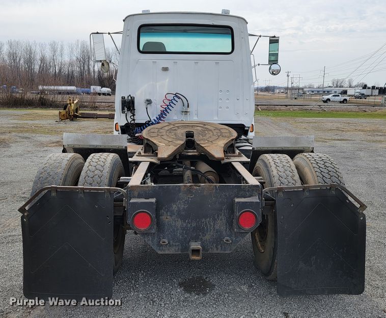 image for item JE9933 1992 Ford Aeromax I9000  semi truck