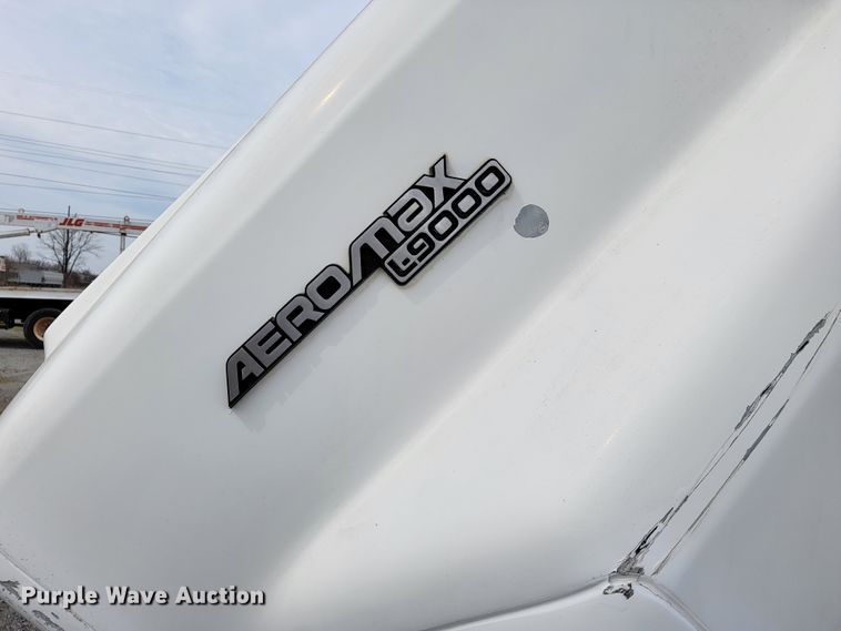 image for item JE9933 1992 Ford Aeromax I9000  semi truck