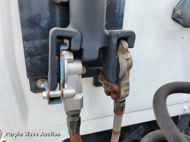 image for item JE9933 1992 Ford Aeromax I9000  semi truck