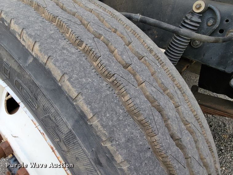 image for item JE9933 1992 Ford Aeromax I9000  semi truck