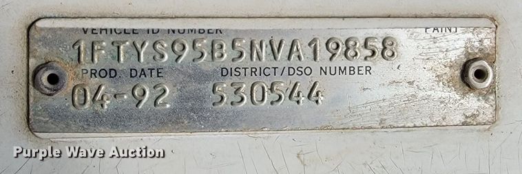 image for item JE9933 1992 Ford Aeromax I9000  semi truck