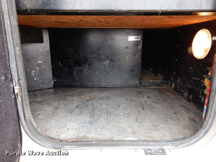 image for item JK9525 2001 Peterbilt 379  semi truck