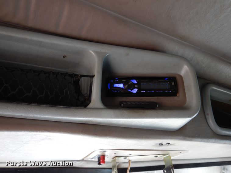 image for item JK9525 2001 Peterbilt 379  semi truck