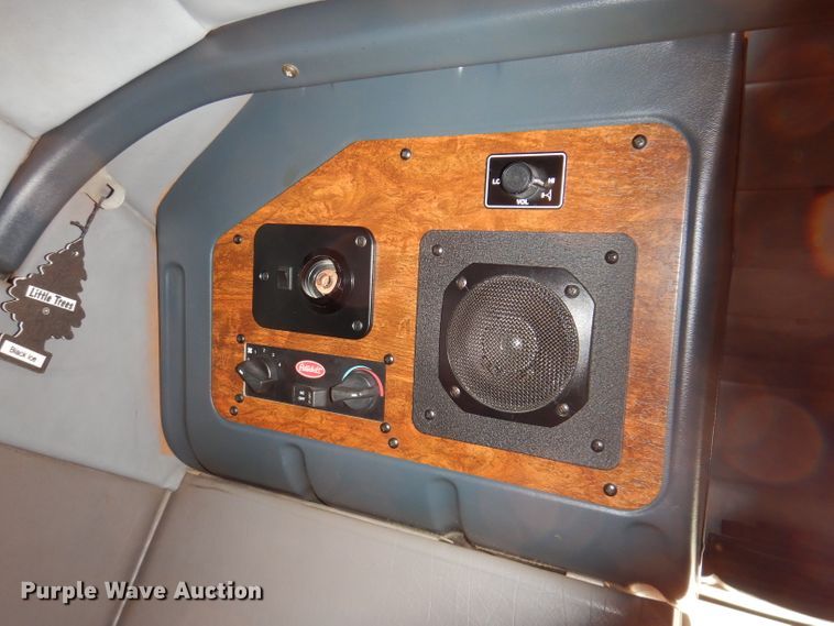 image for item JK9525 2001 Peterbilt 379  semi truck