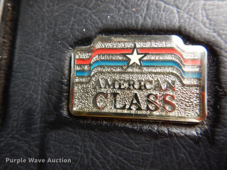 image for item JK9525 2001 Peterbilt 379  semi truck