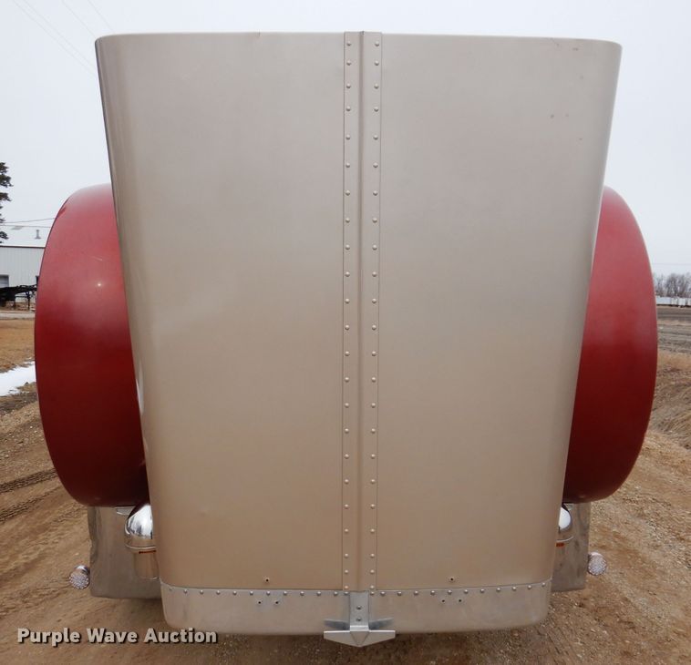 image for item JK9525 2001 Peterbilt 379  semi truck