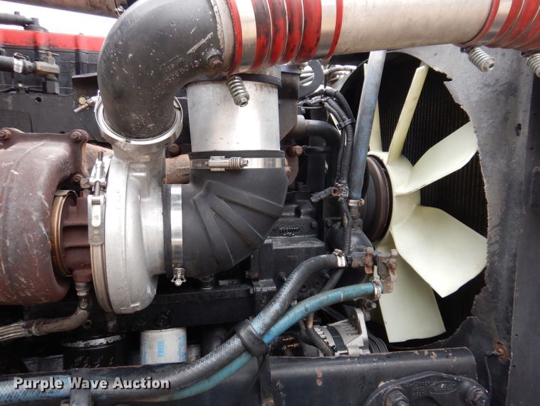 image for item JK9525 2001 Peterbilt 379  semi truck