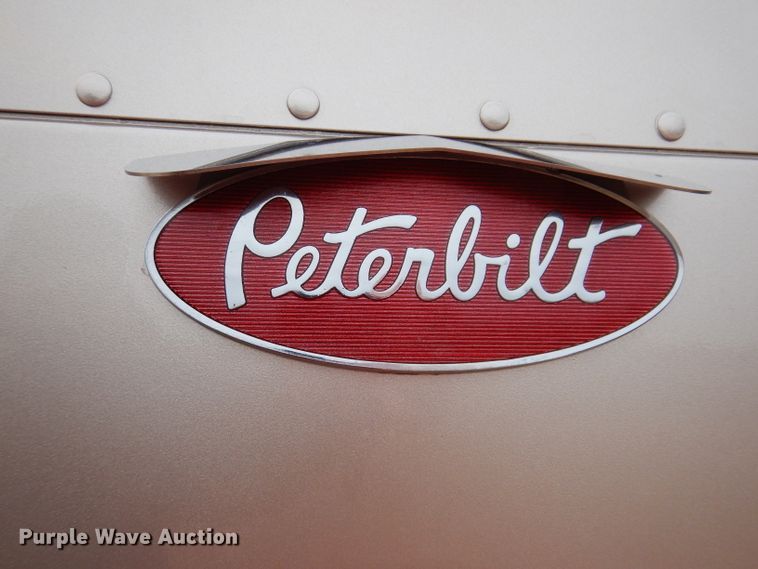 image for item JK9525 2001 Peterbilt 379  semi truck