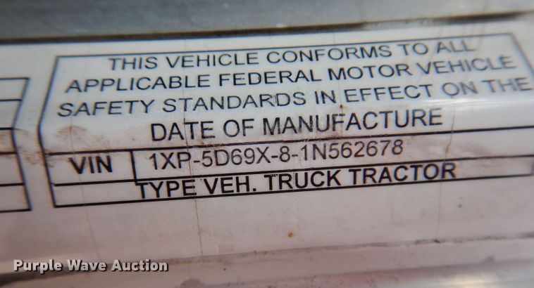 image for item JK9525 2001 Peterbilt 379  semi truck