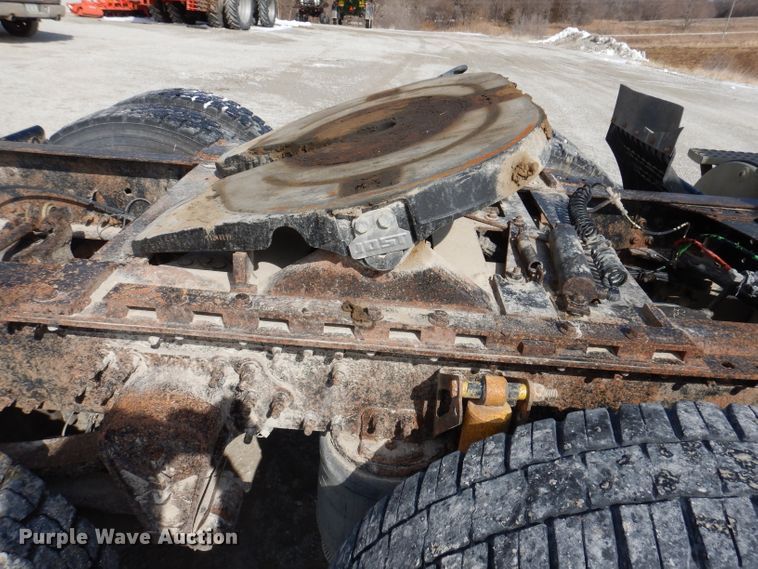 image for item JK9532 2000 Volvo VN  semi truck