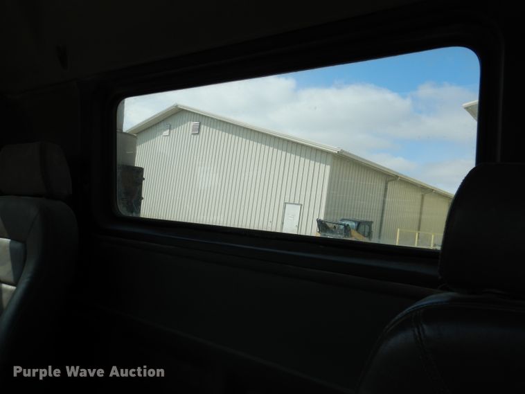 image for item JK9532 2000 Volvo VN  semi truck