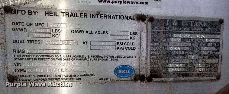 image for item JN9237 2002 Heil  pneumatic dry bulk trailer