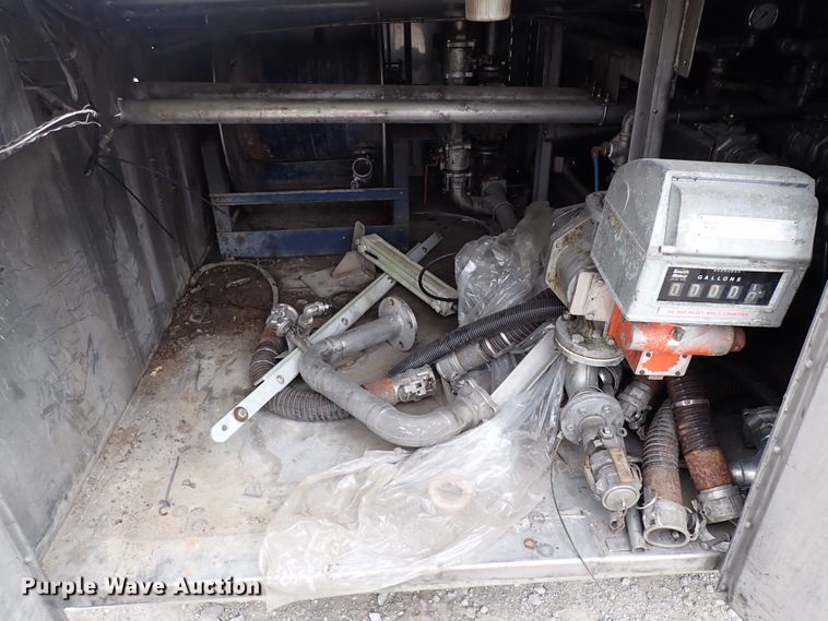 image for item JN9241 1990 Heil  tank trailer