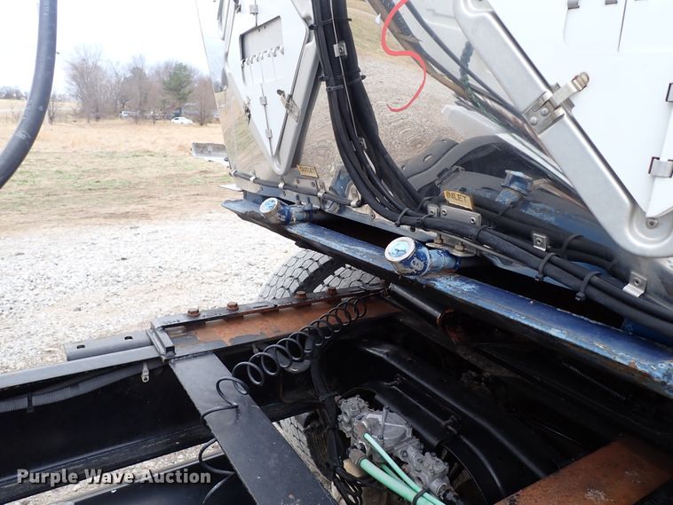 image for item JN9241 1990 Heil  tank trailer