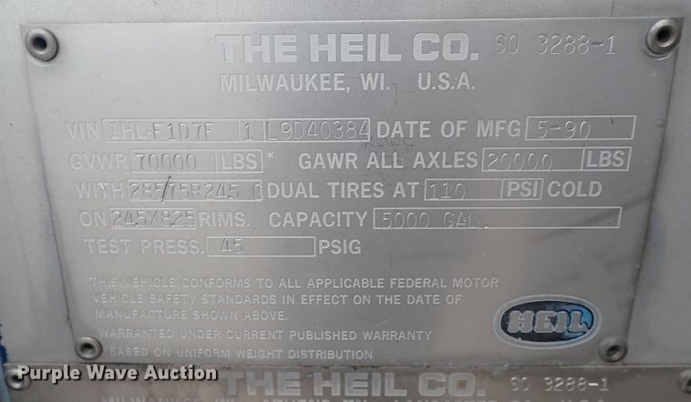 image for item JN9241 1990 Heil  tank trailer