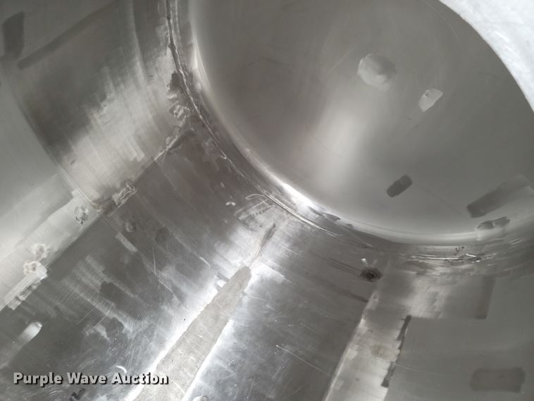 image for item JN9241 1990 Heil  tank trailer