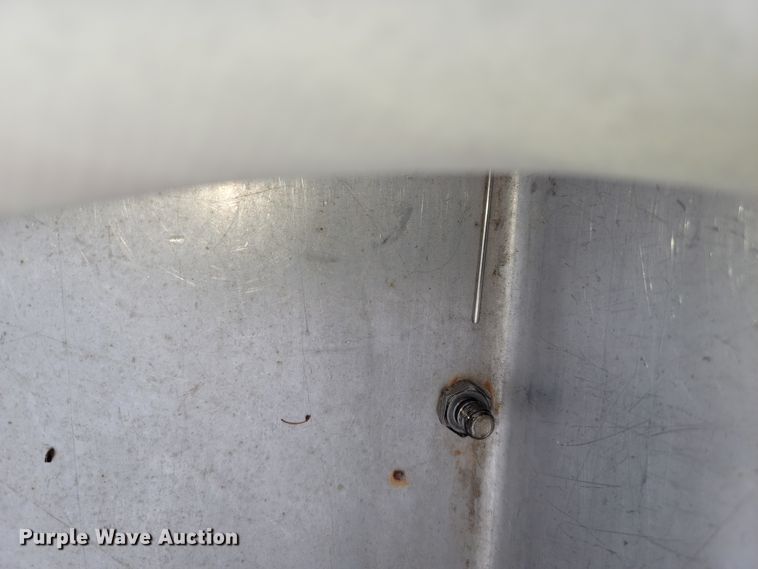 image for item JN9241 1990 Heil  tank trailer