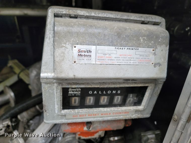 image for item JN9241 1990 Heil  tank trailer