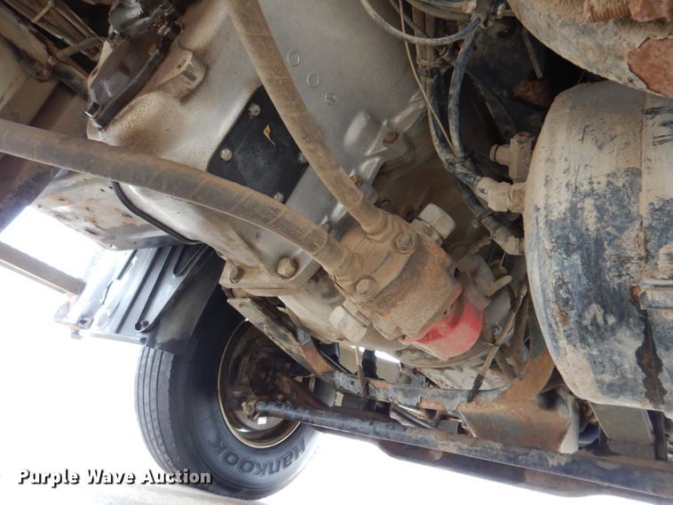 image for item KH9007 2005 Mack CXN613  semi truck