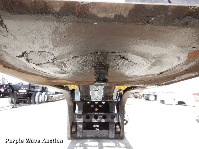 image for item LJ9817 1999 Liddell L50B  lowboy equipment trailer