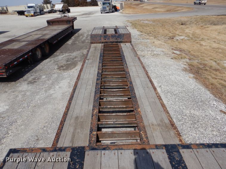 image for item LJ9821 2014 Fontaine Renegade LX40  lowboy equipment trailer