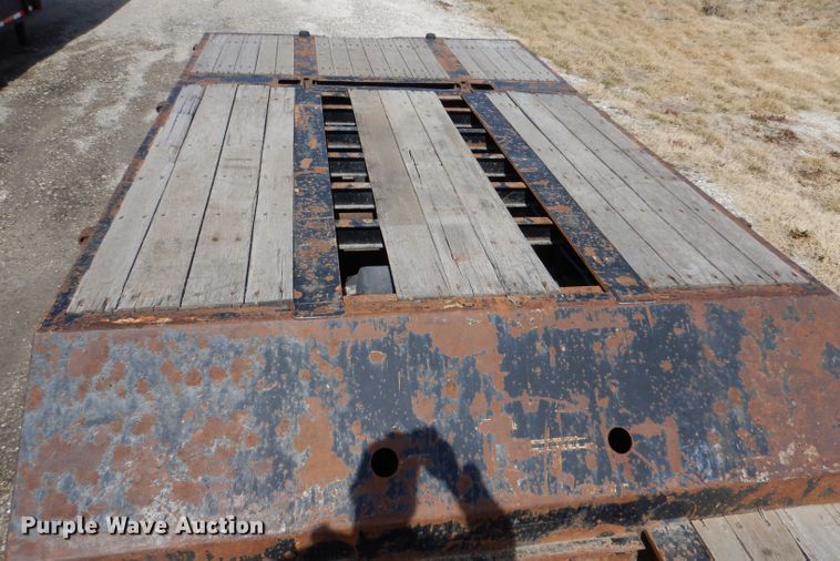 image for item LJ9821 2014 Fontaine Renegade LX40  lowboy equipment trailer