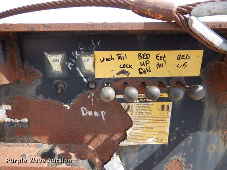 image for item LJ9822 2006 Ledwell LW48 HT2-10-PB  drop deck equipment trailer