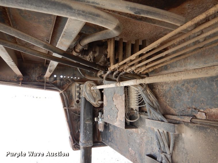 image for item LJ9822 2006 Ledwell LW48 HT2-10-PB  drop deck equipment trailer