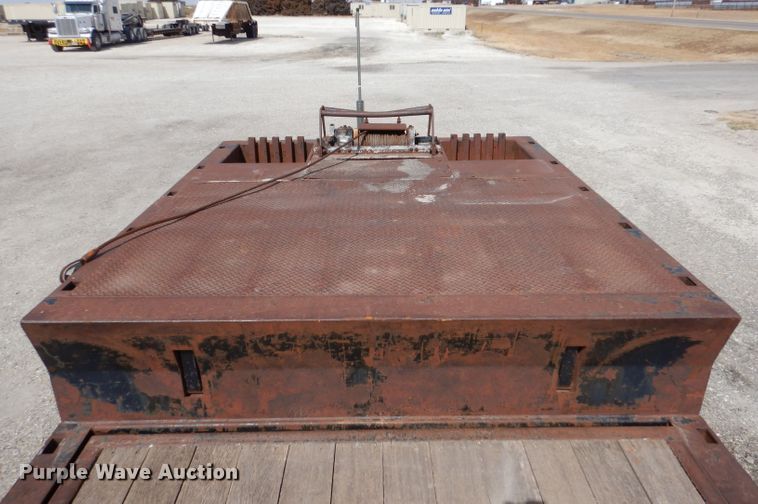 image for item LJ9822 2006 Ledwell LW48 HT2-10-PB  drop deck equipment trailer
