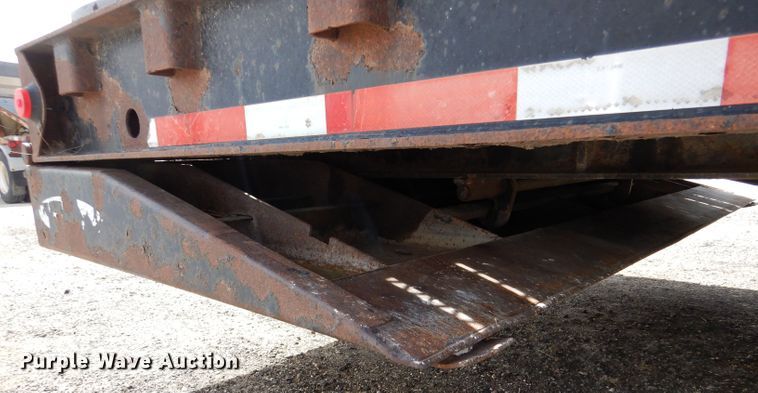image for item LJ9822 2006 Ledwell LW48 HT2-10-PB  drop deck equipment trailer