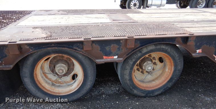 image for item LJ9822 2006 Ledwell LW48 HT2-10-PB  drop deck equipment trailer