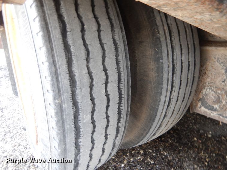 image for item LJ9822 2006 Ledwell LW48 HT2-10-PB  drop deck equipment trailer