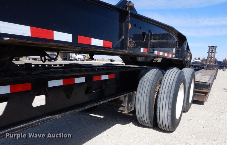 image for item LJ9828 1996 Trail King 130  lowboy equipment trailer