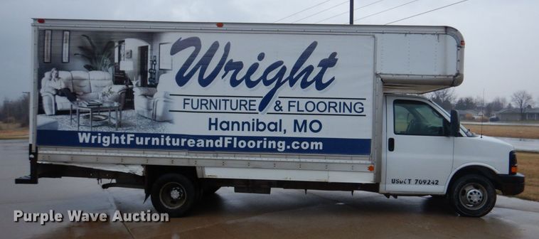 image for item DH8218 2008 Chevrolet Express 3500  box truck