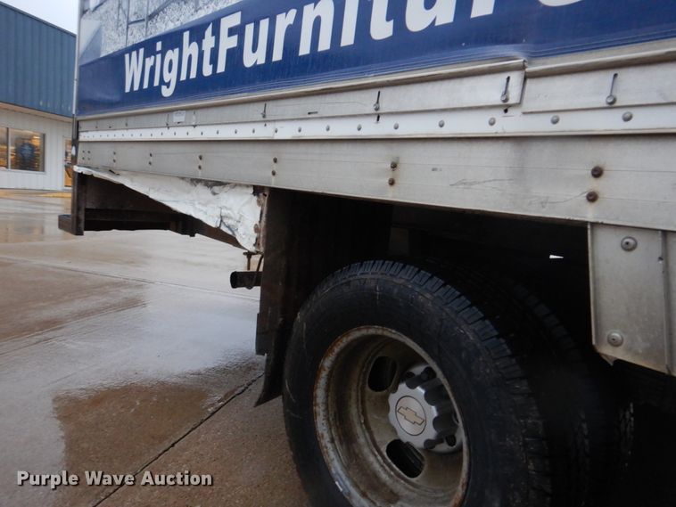 image for item DH8218 2008 Chevrolet Express 3500  box truck