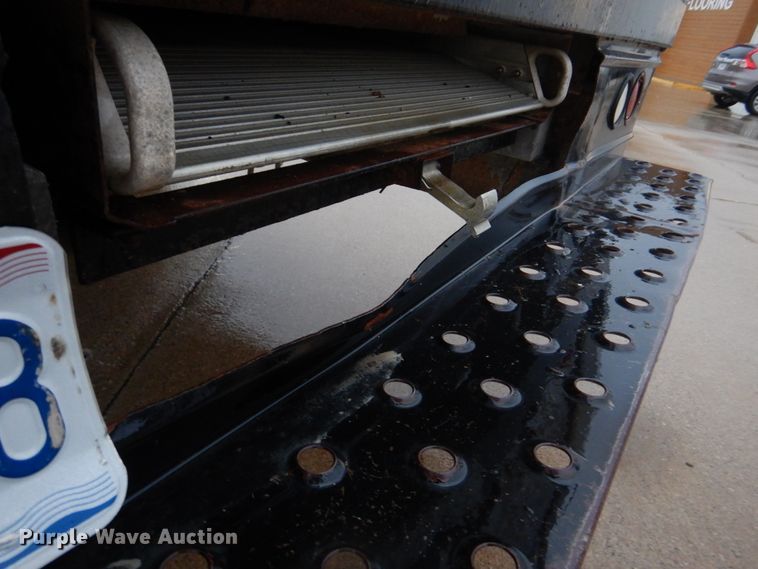 image for item DH8218 2008 Chevrolet Express 3500  box truck