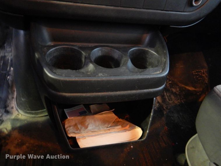 image for item DH8218 2008 Chevrolet Express 3500  box truck