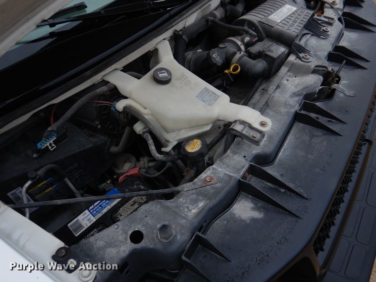 image for item DH8218 2008 Chevrolet Express 3500  box truck