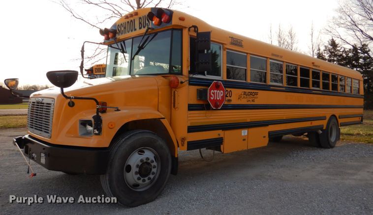 image for item DH8245 2003 Freightliner FS65  school bus