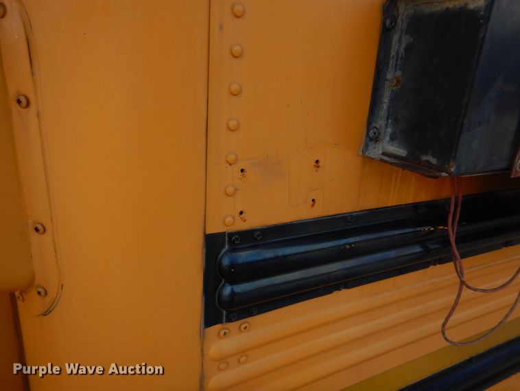 image for item DH8245 2003 Freightliner FS65  school bus