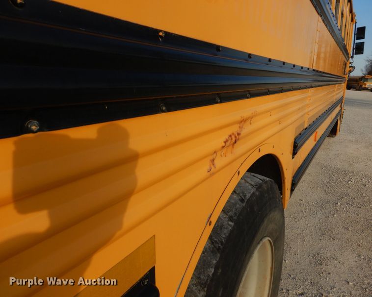 image for item DH8245 2003 Freightliner FS65  school bus